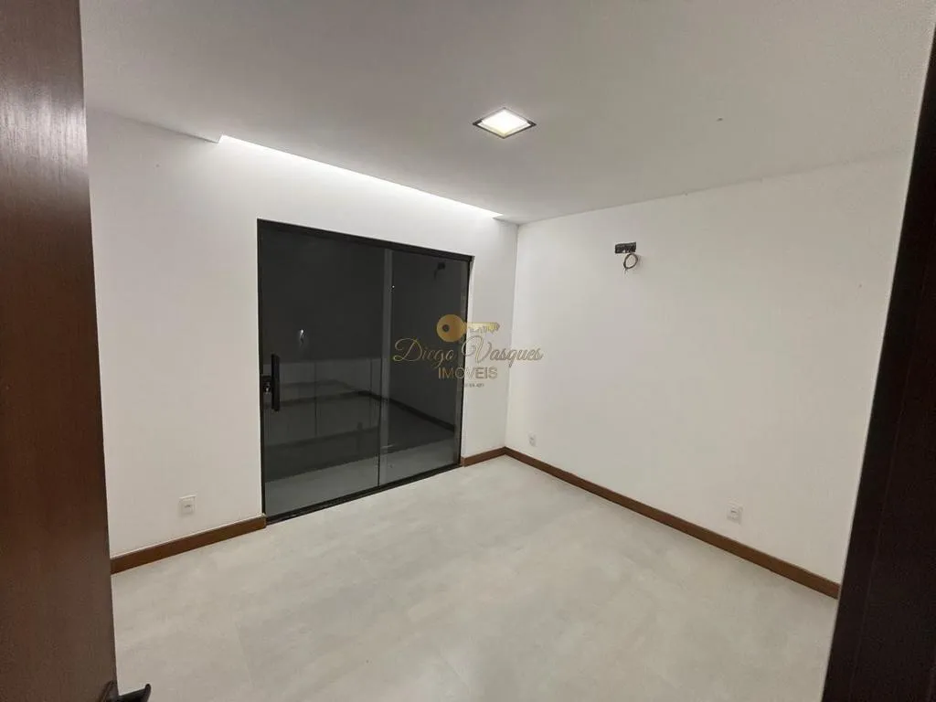 Imagem Casa em Condomínio para Venda em Teresópolis / RJ no bairro Alto