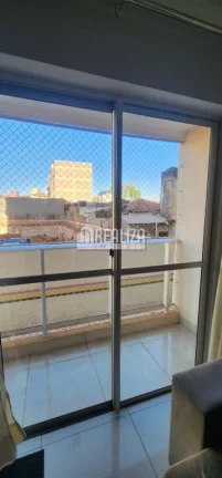 Imagem Apartamento à venda no Condomínio Residencial Ile de France, no bairro São Benedito, em Uberaba - Imperdível!