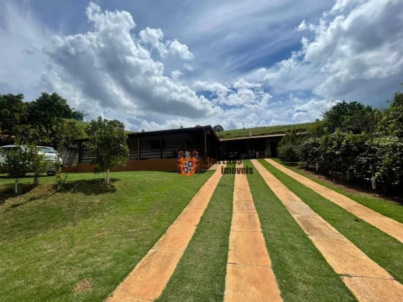 Imagem Chácara com 3 dormitórios à venda, 1013 m² por R$ 650.000,00 - Camanducaia - Camanducaia/MG