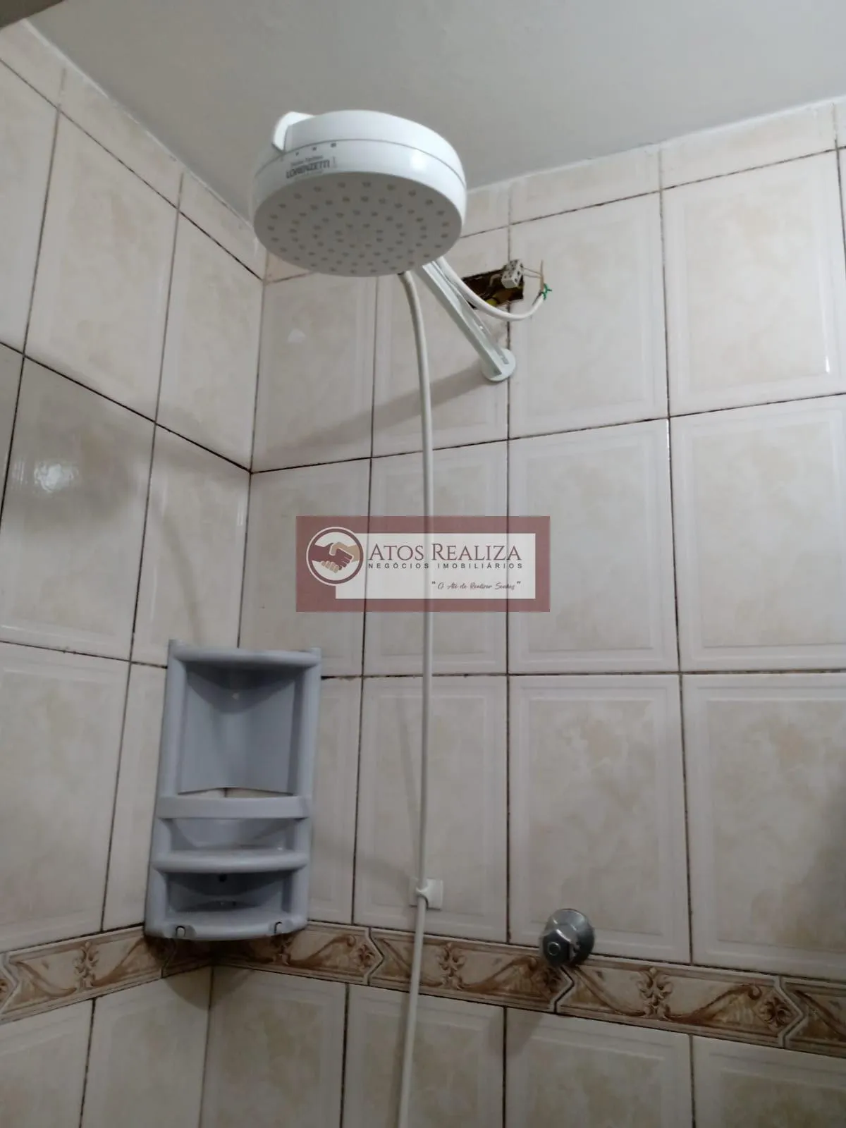 Imagem Vendo Casa em Ótima localização, Próximo a Estação Grajaú da CPTM, Casa Com 3 Dormitórios, Sala, Cozinha, Banheiro, Área de Serviço, 2 Vagas de Garagem, Casa Subsolo contem 1 Dormitório grande, Cozinha americana, Lavanderia, Valor R$ 680 Mil