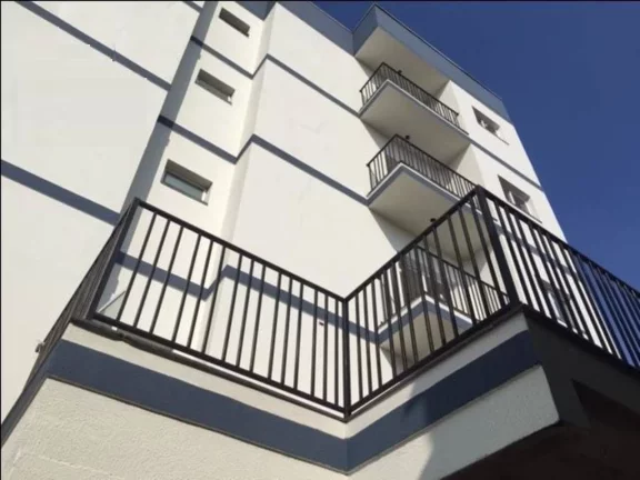 Imagem Venda de imóvel constituindo um edifício inteiro com 8 aptos novos contendo cada um 2 quartos, sal...