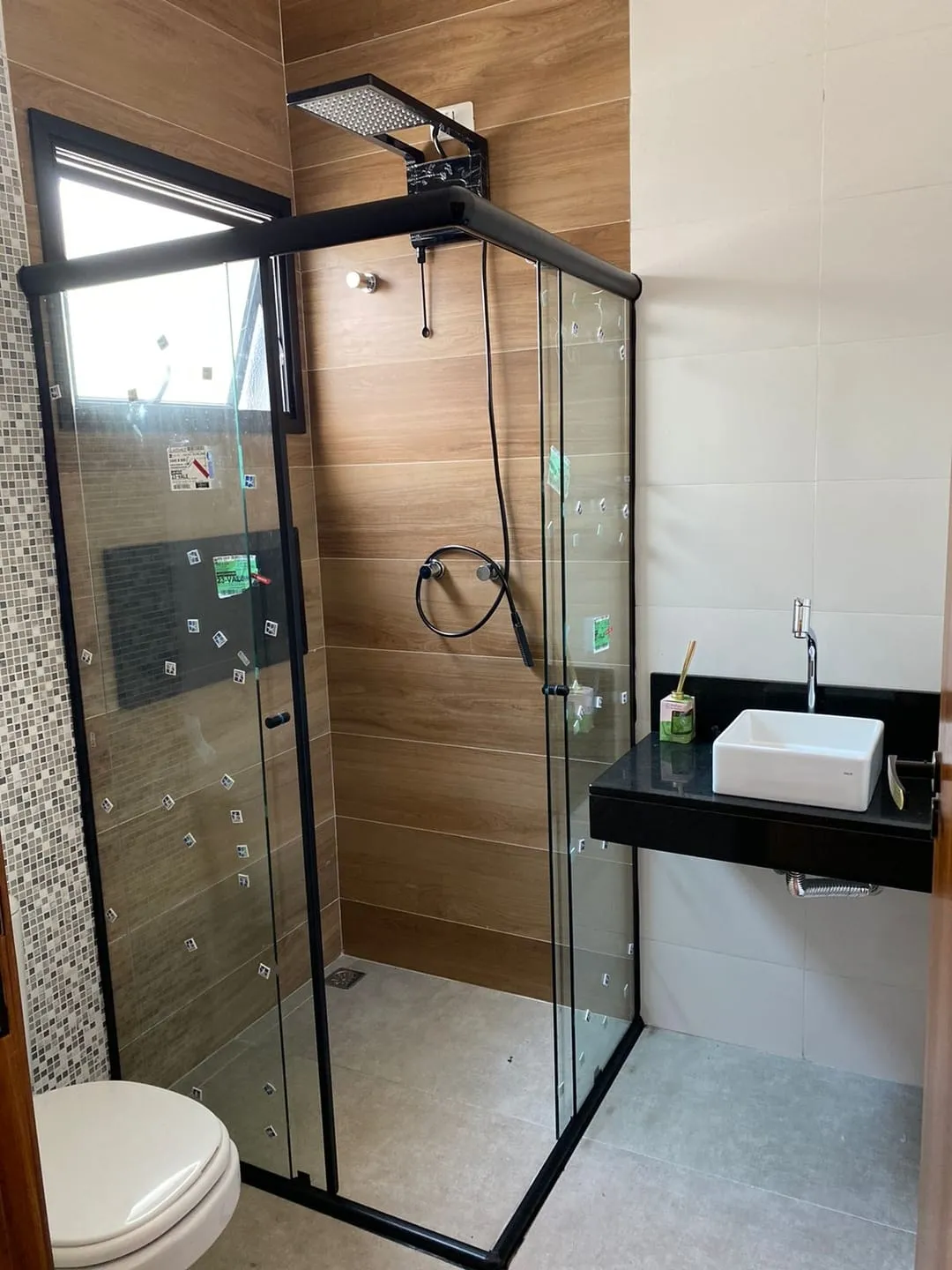 Imagem Casa à venda 3 Quartos, 1 Suite, 2 Vagas, Residencial Vila Romana, Pindamonhangaba - SP