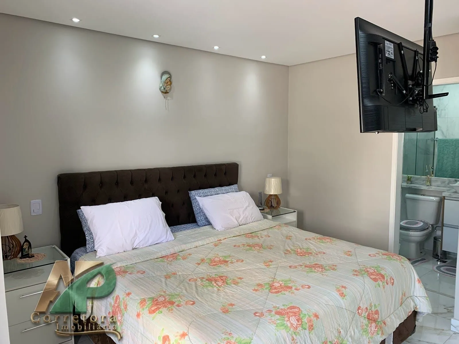 Imagem Sobrado à venda no Butantã/Vila Sônia - 128m², 3 Dorms (1 Suíte), 4 Vagas e Quintal com Churrasqueira