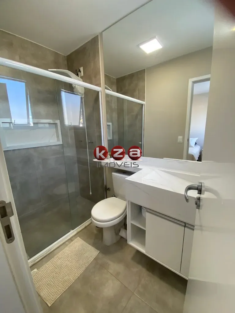 Imagem Casa em Condomínio à Venda em Valinhos-SP: 3 Quartos, 1 Suíte, 2 Salas, 2 Banheiros e 2 Vagas de Garagem!