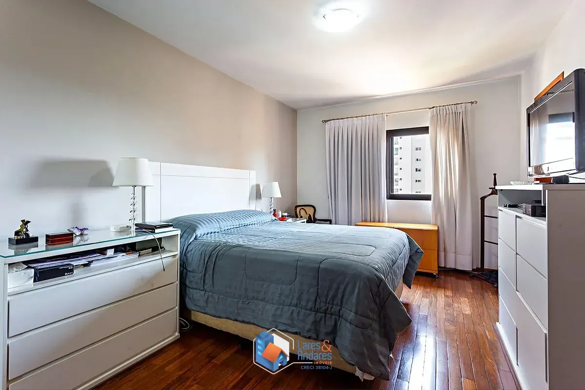 Imagem Apartamento para venda em Morumbi com 4 quartos, sendo 3 suítes, 195m²