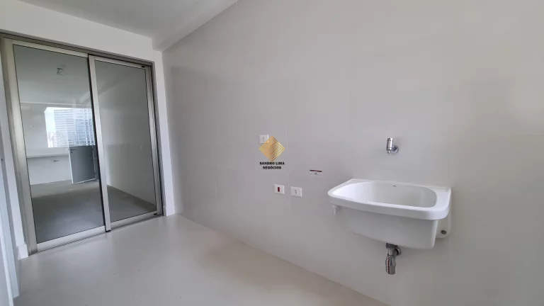 Imagem APARTAMENTO DE 186,11M², 3 SUÍTES, 2 VAGAS COM TERRAÇO GOURMET E DEPÓSITO - REAL PARQUE - SÃO PAULO / SP