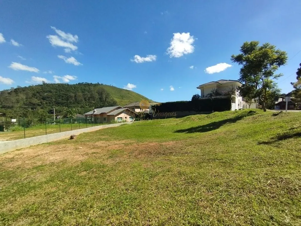 Imagem Terreno em Condomínio para Venda em Teresópolis / RJ no bairro Vargem Grande
