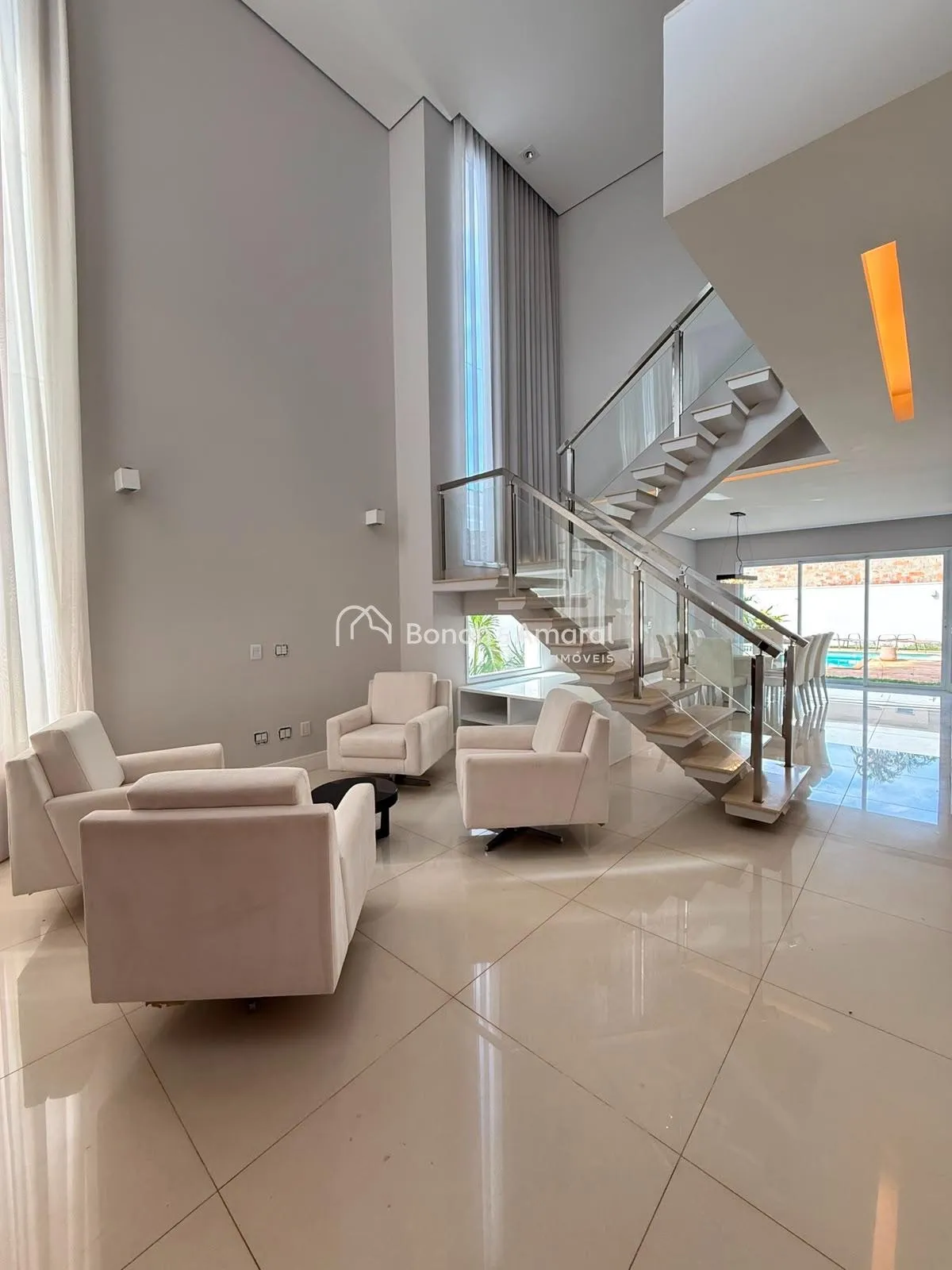 Imagem Casa em condomínio no Condomínio Terras Do Cancioneiro Paulínia, de 3 quartos, 260 m² à venda no Condomínio Terras do Cancioneiro - Paulínia/SP