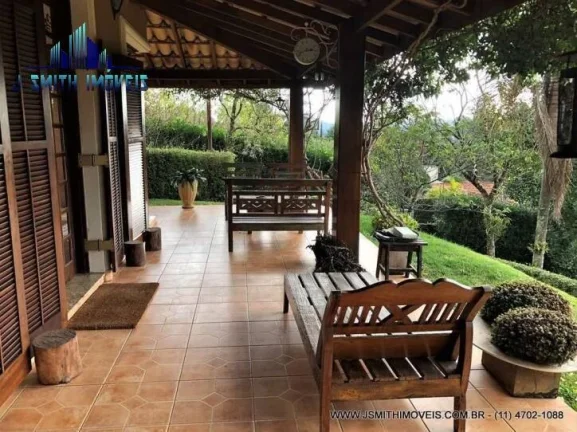 Imagem CASA Clássica e maravilhosa! 3 suítes, linda vista e casa hóspedes!