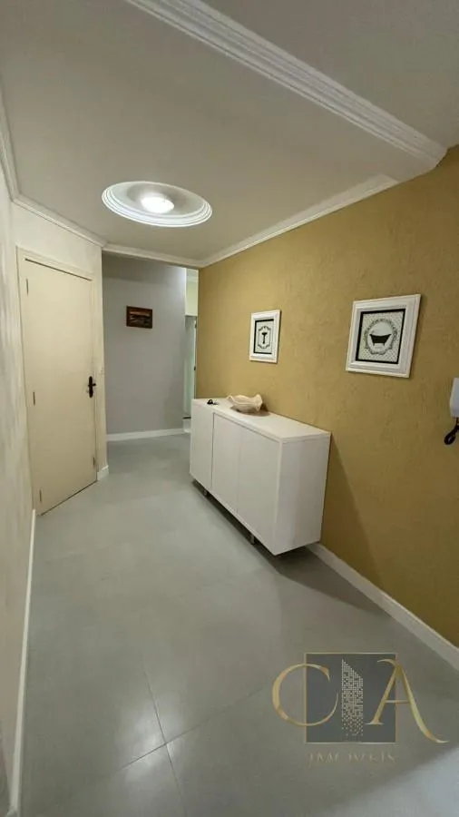 Imagem Apartamento para Temporada em Itapema, Meia Praia, 3 dormitórios, 1 suíte, 2 banheiros, 2 vagas