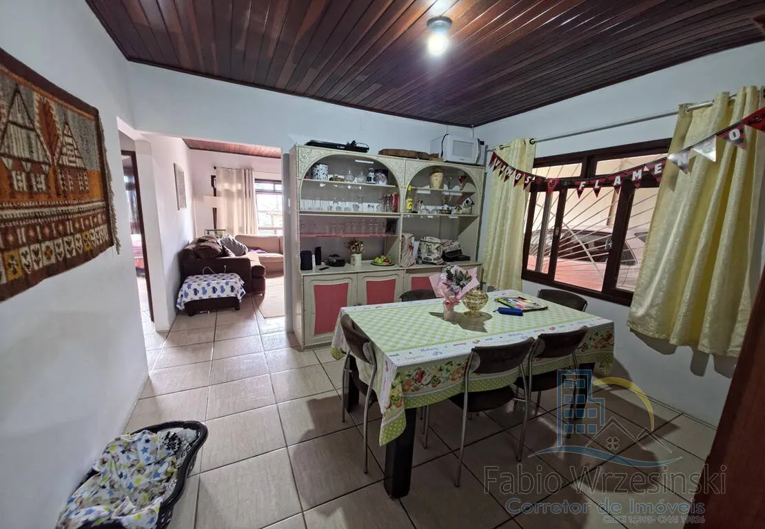 Imagem Casa averbada no Itaum com 4 dormitórios