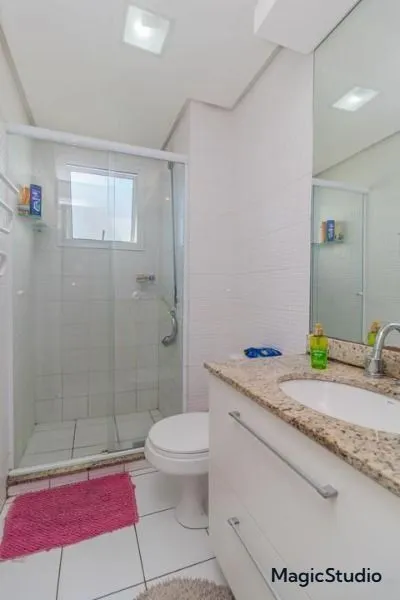 Imagem Vende apartamento no Bairro Passo da Areia - Porto Alegre