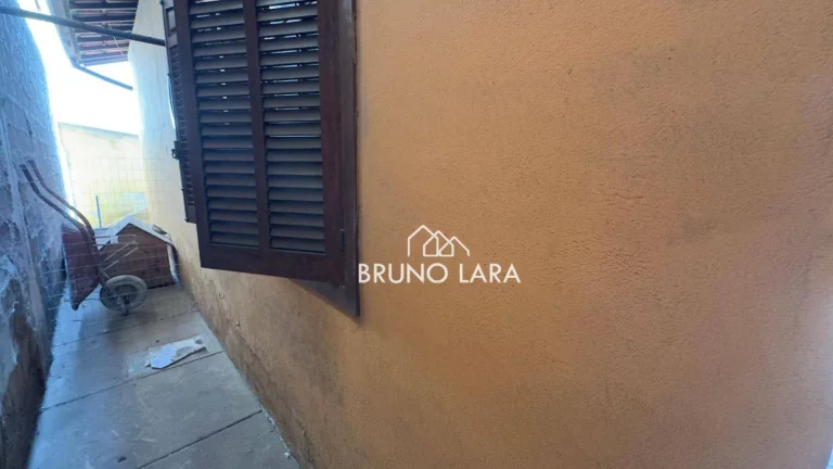 Imagem Casa a venda em Igarapé MG / Centro