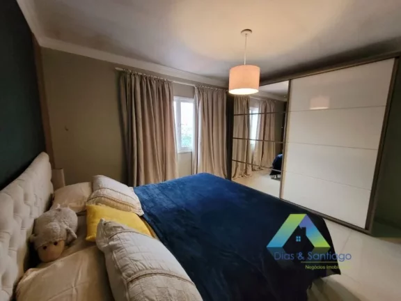 Imagem SANTO ANDRÉ CASA 241m², 5 dormitórios, 4 vagas ótima localização e valor