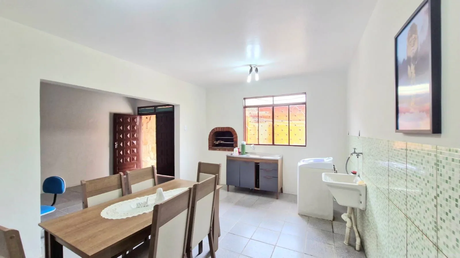 Imagem Casa a venda com 3 dormitórios no Centro de Guaíba.