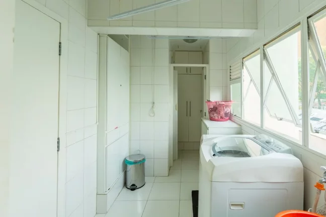 Imagem Apartamento à venda em São Paulo, Moema, com 3 quartos, 209m2