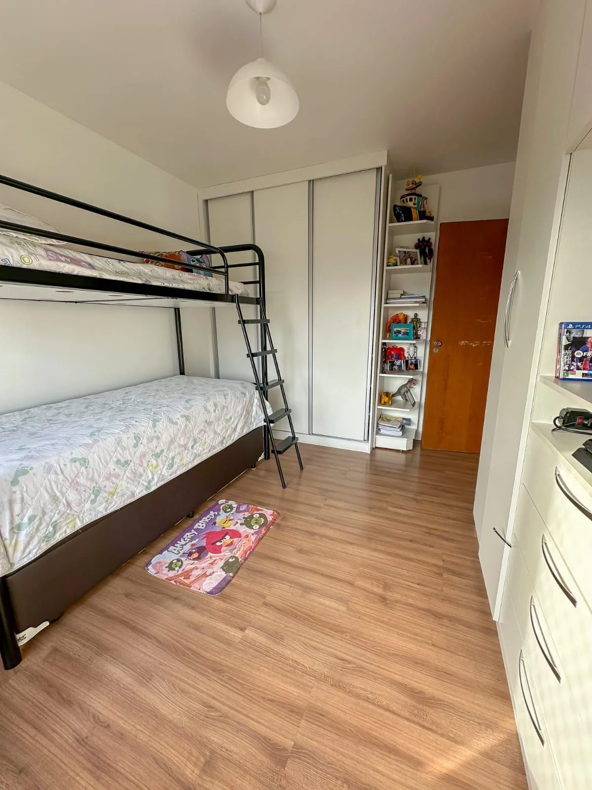 Imagem Apartamento na avenida Mariante.