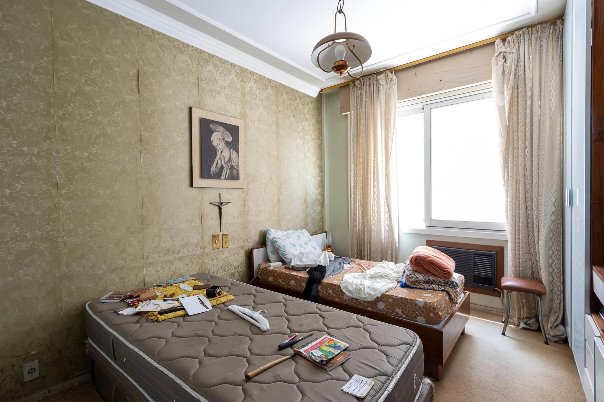 Imagem Apartamento frente à fundos, 3 dormitórios, 1 vaga escriturada - Centro Histórico