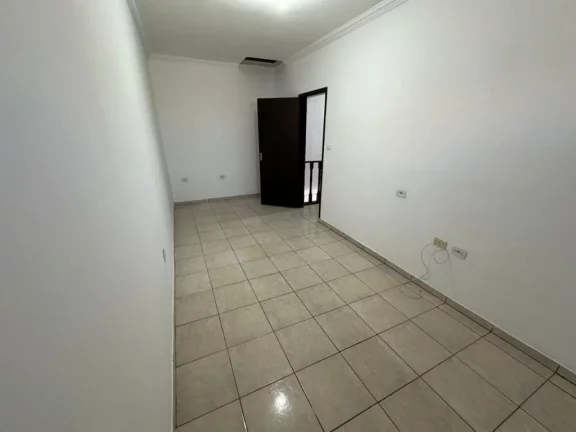 Imagem Sobrado com 3 dormitórios à venda, 236 m² por R$ 750.000,00 - Cidade Edson - Suzano/SP