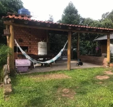 Imagem Lindo chalé com quiosque em condomínio fechado, Águas Claras, Viamão