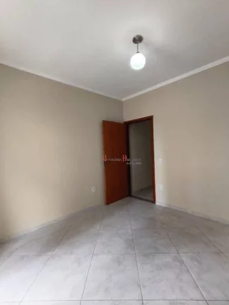 Imagem Casa com 3 dormitórios à venda, 145 m² por R$ 590.000,00 - Vila Cassaro - Itatiba/SP