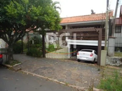 Imagem Casa para Venda - 330m², 4 dormitórios, 2 vagas - Glória