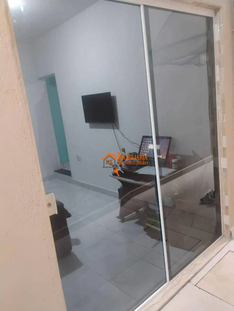 Imagem Sobrado à venda, 98 m² por R$ 243.999,00 - Água Chata - Guarulhos/SP