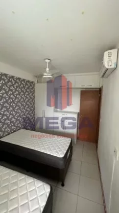 Imagem Excelente apartamento na segunda quadra do mar de Itapuã, 3 Quartos sendo 1 suíte c/ varanda, 2 vaga