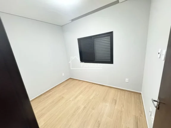 Imagem Casa em Condomínio à venda, 3 Quartos, 2 Vagas, 115m²