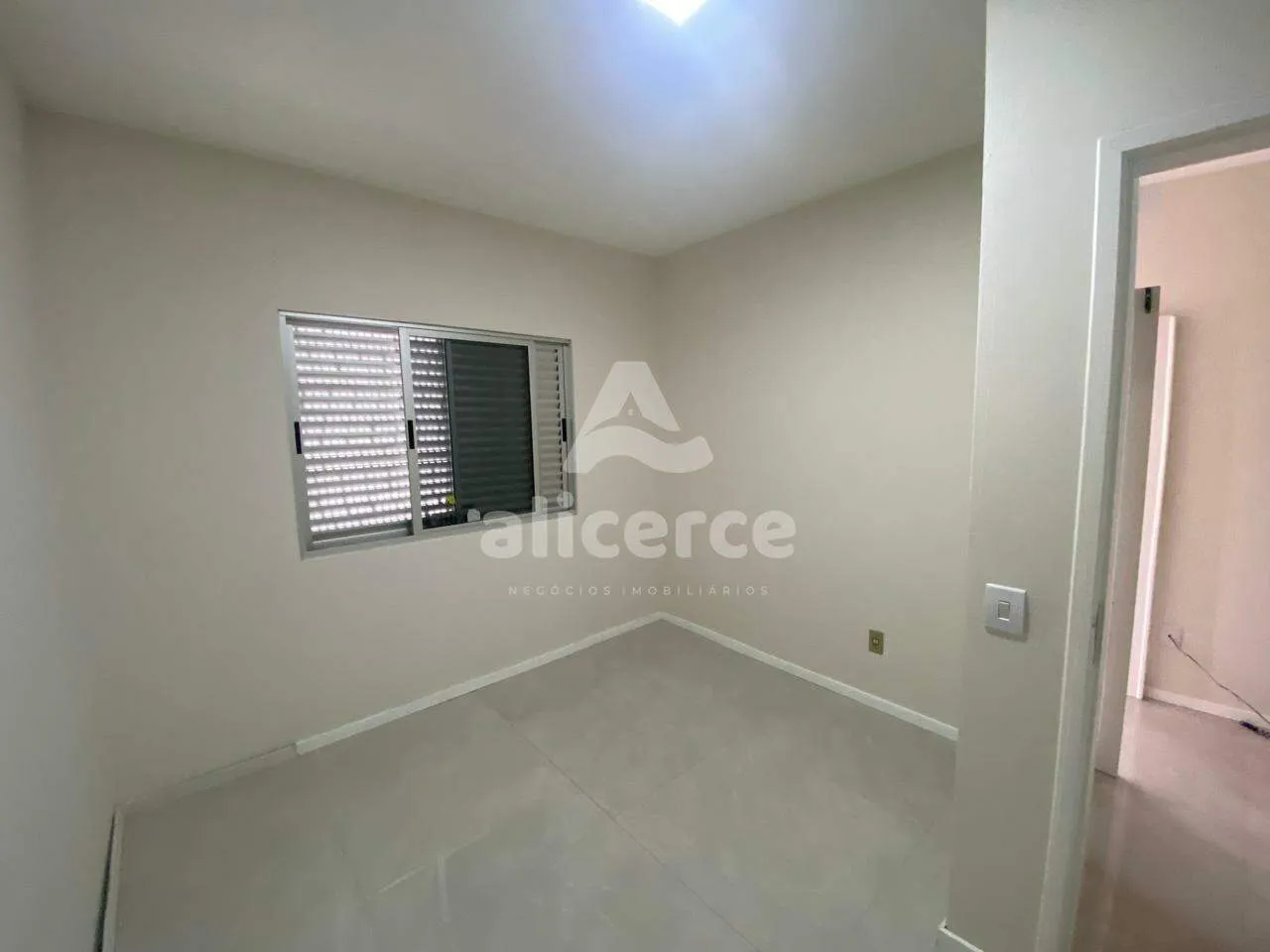 Imagem Casa à venda com 3 quartos 1 suíte, 174m² em Ponte do Imaruim Palhoça