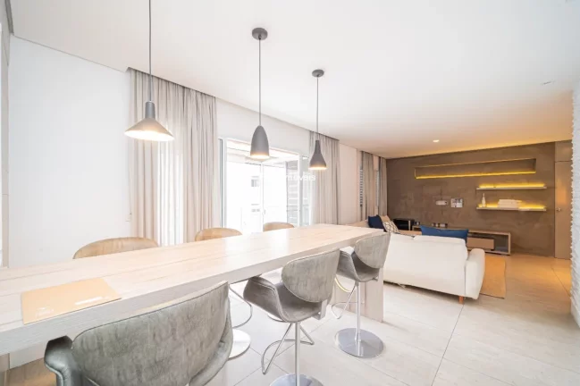 Imagem Venda de Apartamento de Luxo na Vila Olímpia com 2 Suítes, 1 Sala, 3 Vagas e 130m².
