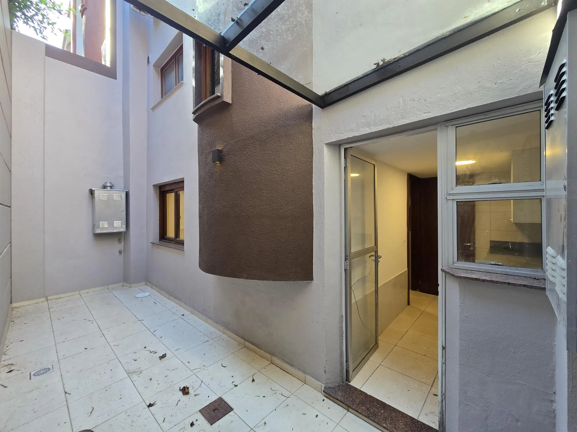 Imagem Casa em Condomínio 4 dorms à venda Avenida Taquary, Cristal - Porto Alegre