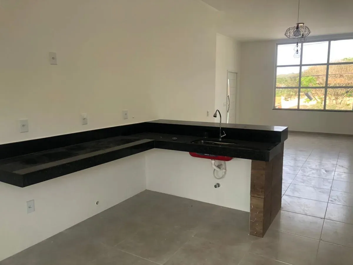 Imagem Casa em Condomínio para Venda em Cabo Frio / RJ no bairro Peró