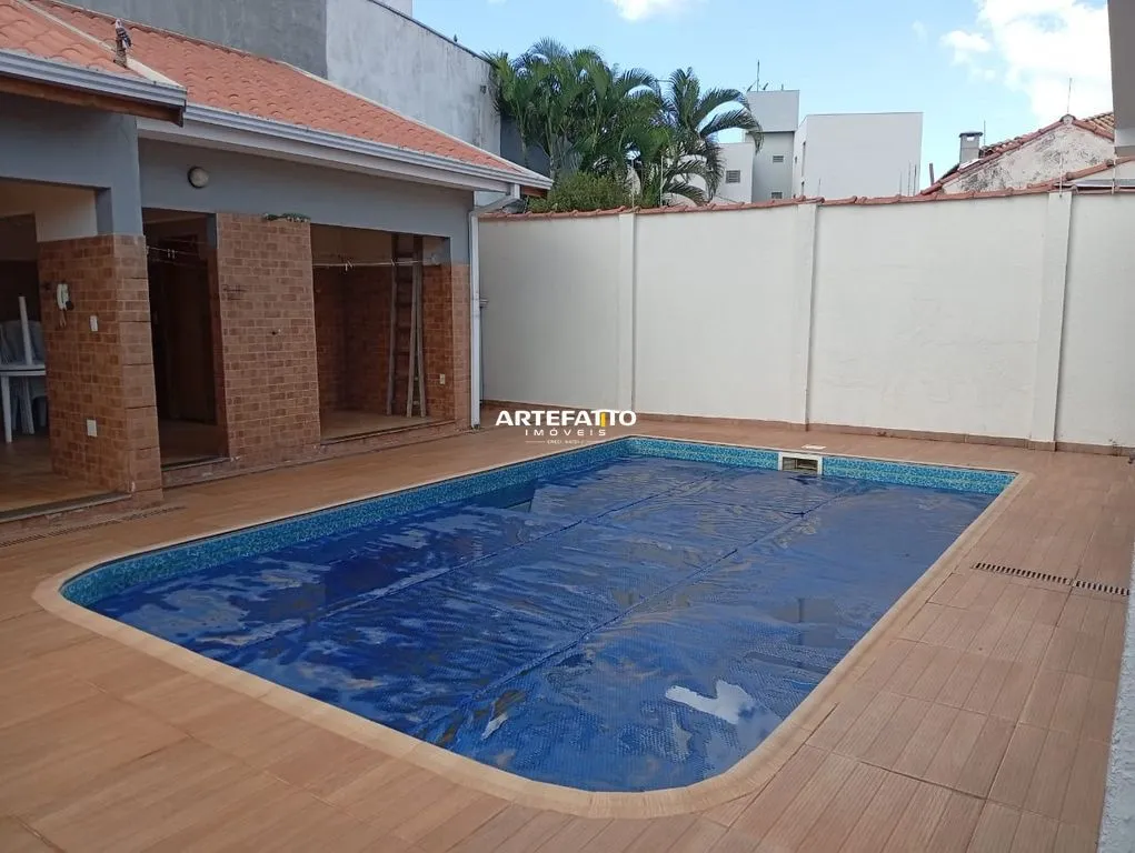 Imagem Casa Jd. Santana 3 Quartos, com piscina