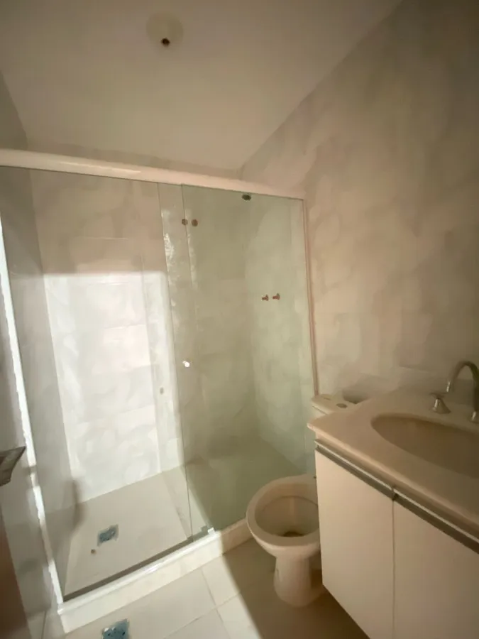 Imagem Casa em Condomínio para Venda em Teresópolis / RJ no bairro Granja Guarani