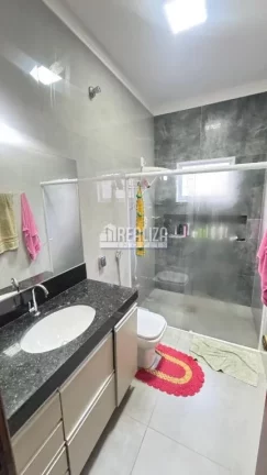 Imagem Casa à venda no bairro Olinda, Uberaba: 3 dormitórios, suíte, garagem