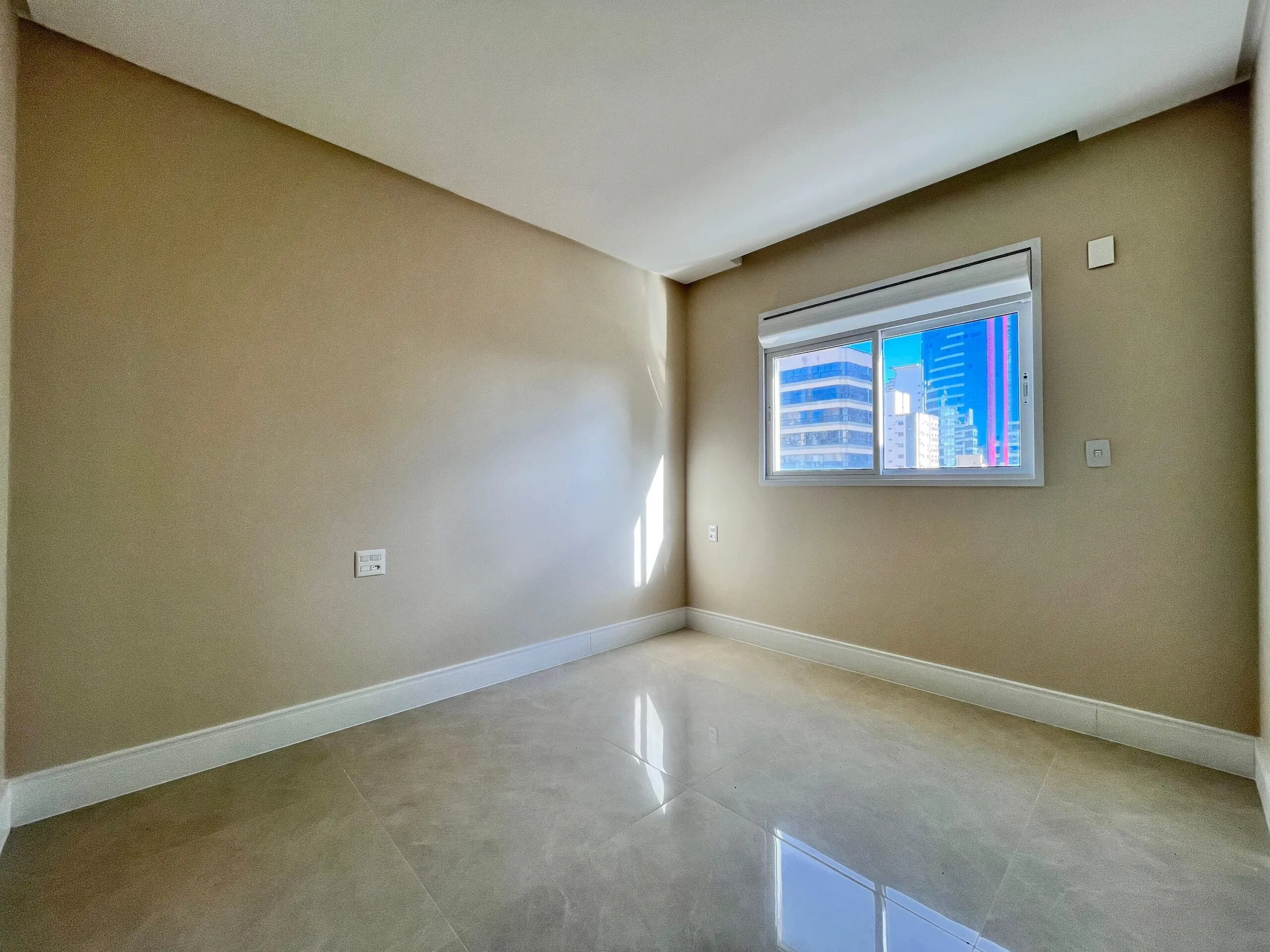Imagem Apartamento com vista para o mar à venda com 156m2 por R$ 3.300.000,00