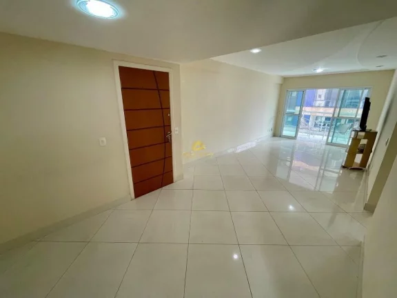 Imagem Procurando um lar espaçoso e sofisticado para chamar de seu? Este apartamento no coração do Centr...