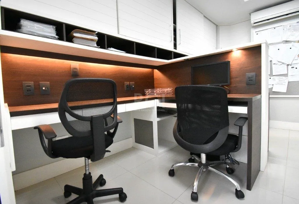 Imagem Conjunto/Sala para Venda - 26.08m², 0 dormitórios, 1 vaga - Menino Deus