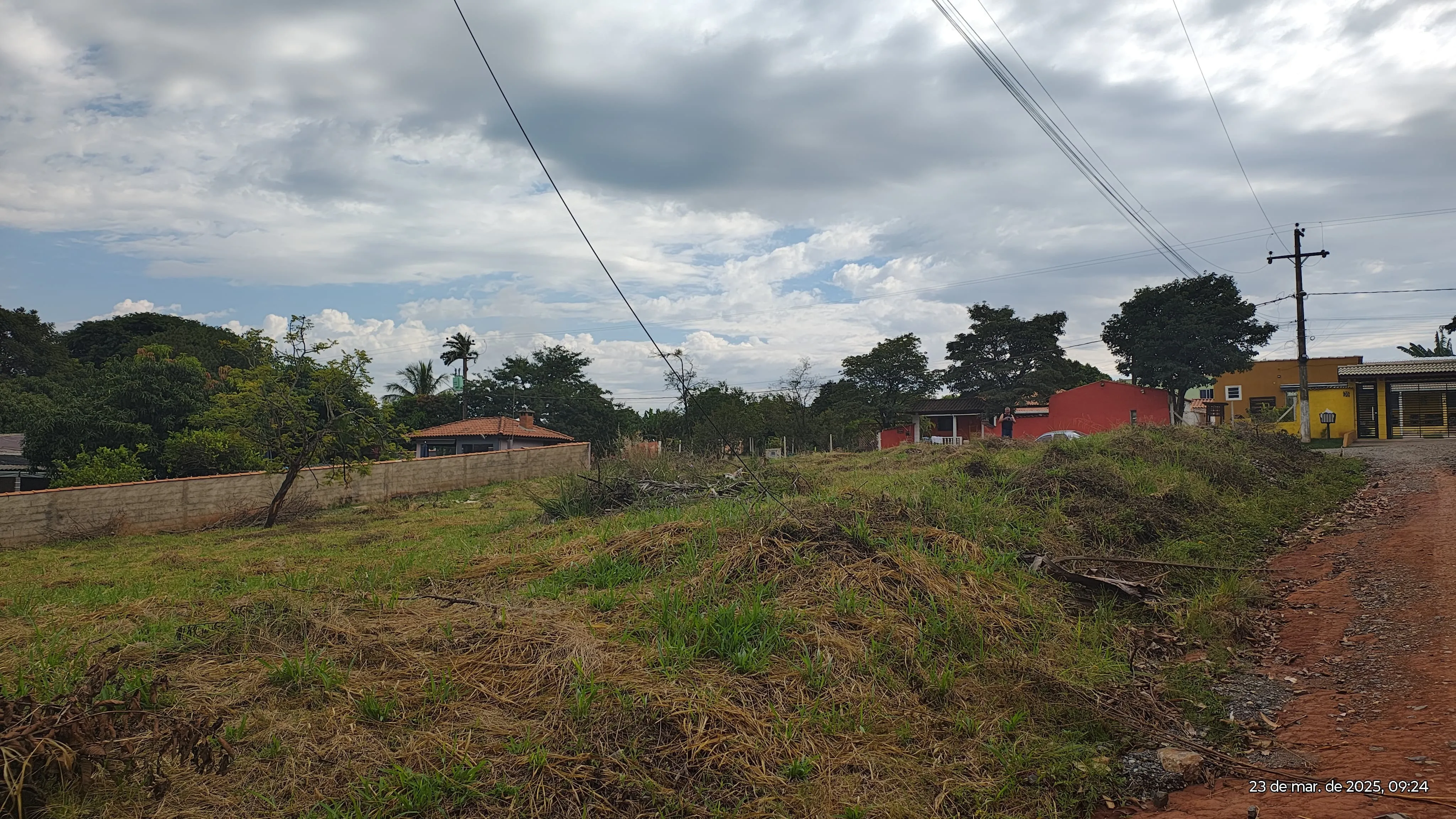 Imagem Terreno para Chácara no Condomínio Arco Íris ? Plano, de Esquina e Ótima Localização