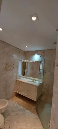 Imagem Imperdível: Apartamento de Luxo com 3 Suítes e 3 Vagas no Campo Belo, São Paulo-SP - 240m²!