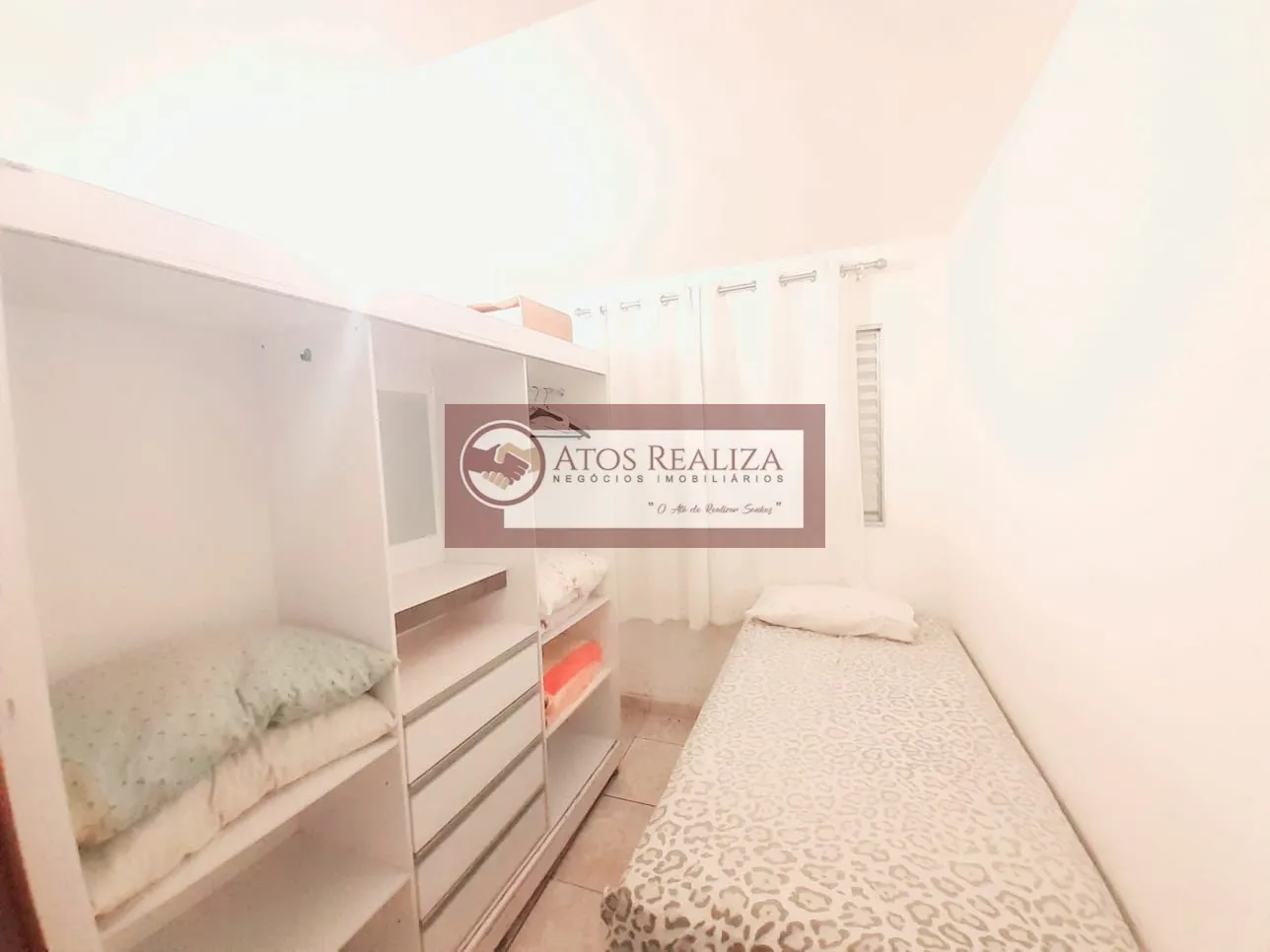 Imagem Casa térrea de 4 dormitórios em Jardim Cliper - São Paulo por R$ 500.000 - Área útil de 120m² e 2 banheiros