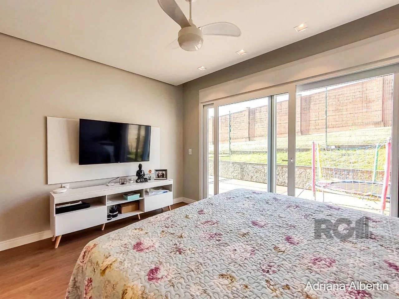 Imagem Casa Condominio para Venda - 287.21m², 3 dormitórios, sendo 3 suites, 2 vagas - Alphaville
