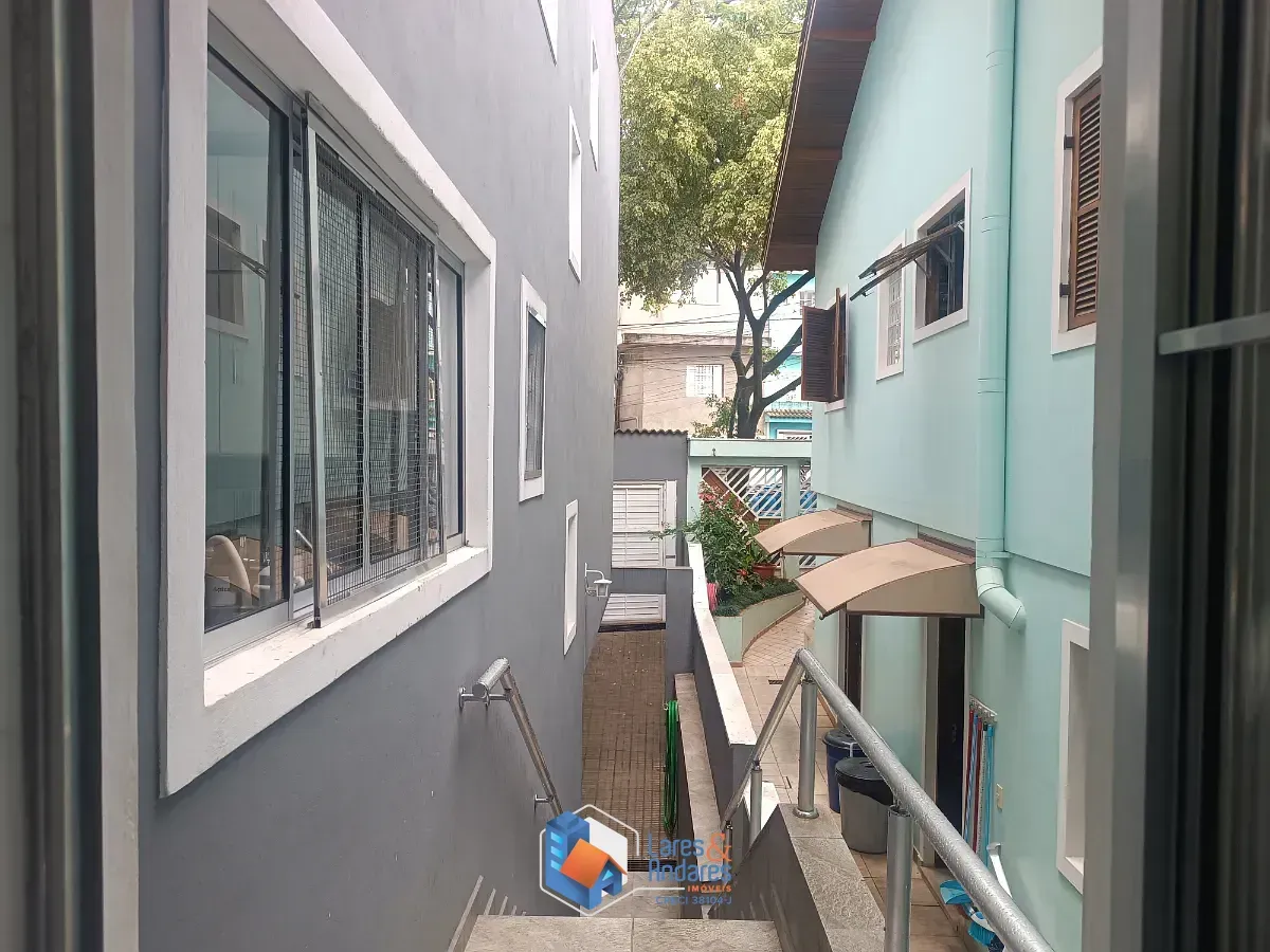 Imagem Sobrado para venda em Vila Basileia com 4 quartos, sendo 3 suítes, 240m²