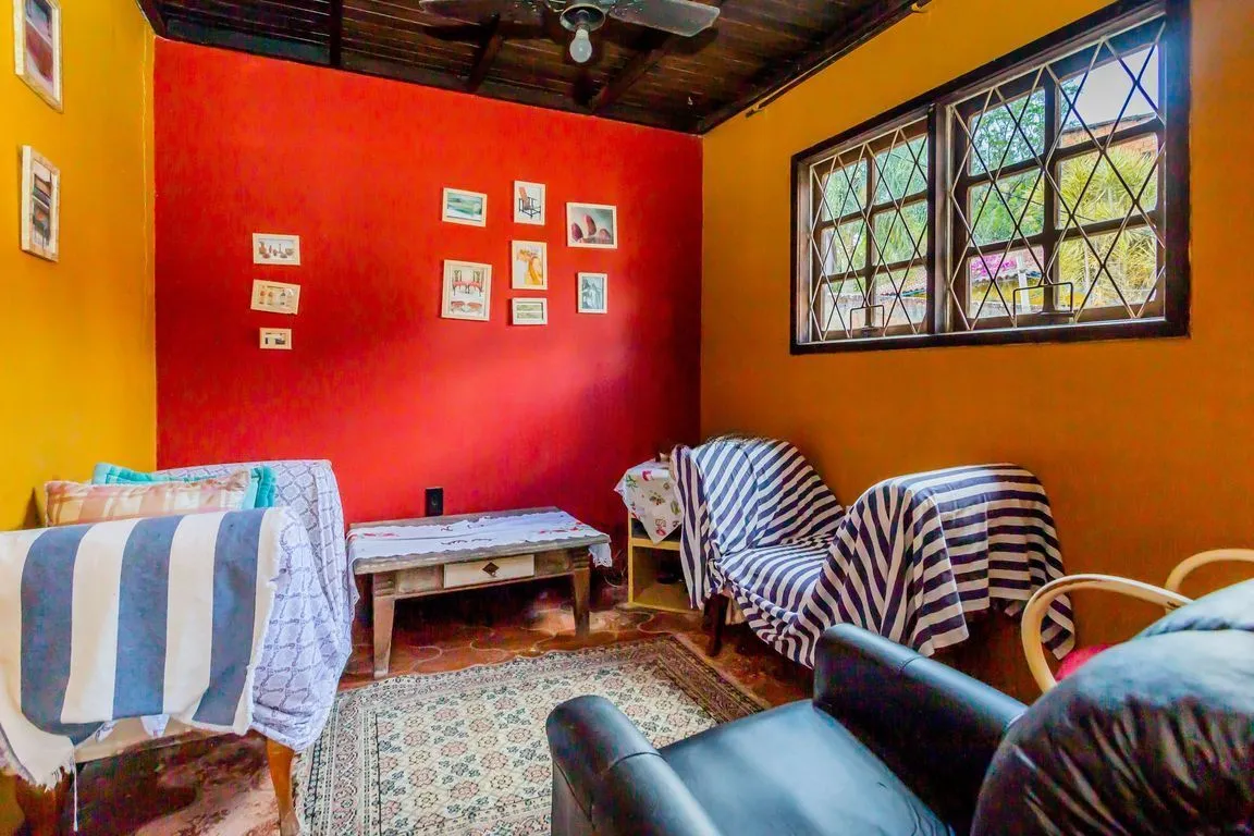 Imagem Casa de 3 dormitórios no Bairro Vila Jardim - Porto Alegre