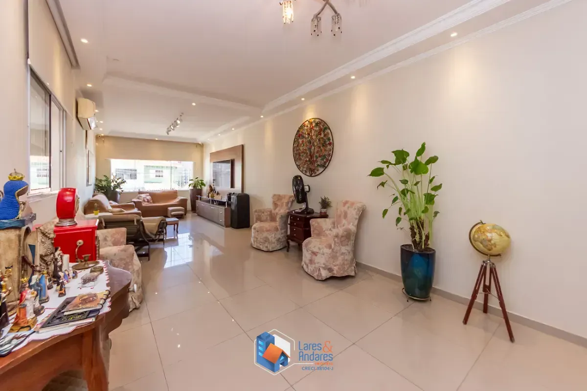 Imagem Sobrado para venda em Vila Sônia com 3 quartos, sendo 1 suíte, 218m²
