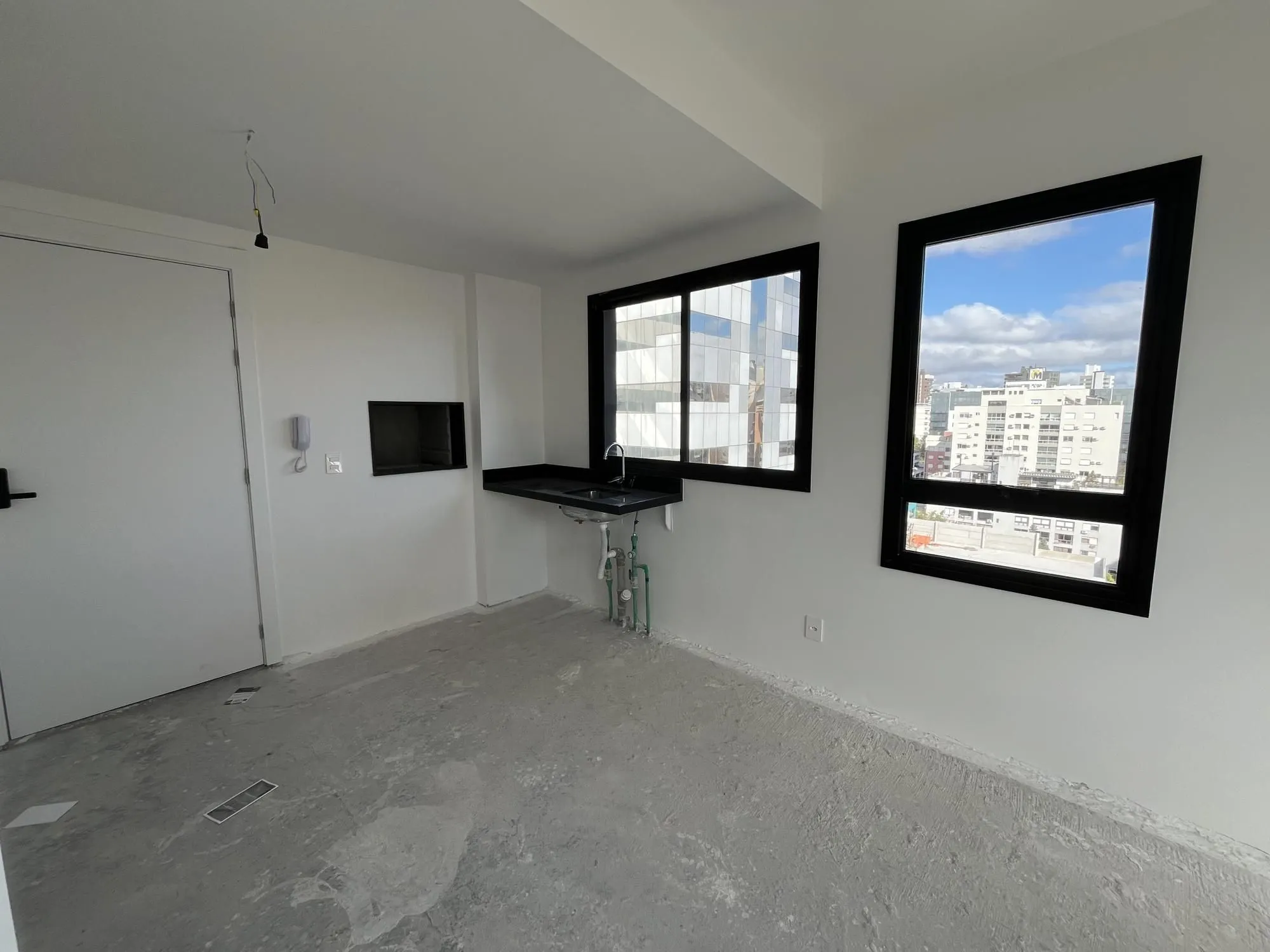 Imagem Apartamento de 1 quarto e 1 vaga de garagem no GO CARLOS GOMES