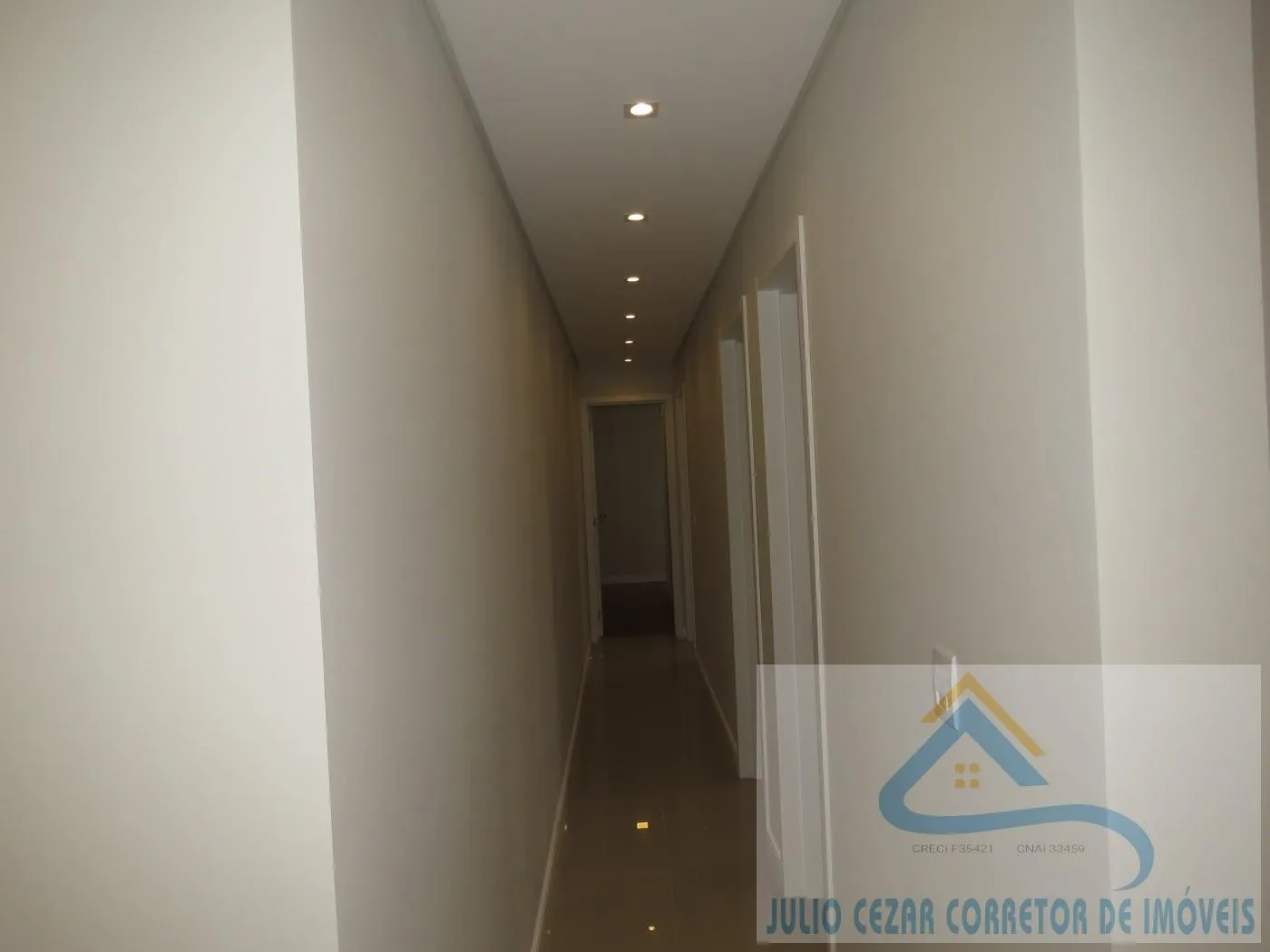 Imagem Apartamento para Venda em São José dos Pinhais, São Cristóvão, 3 dormitórios, 1 suíte, 2 banheiros, 1 vaga