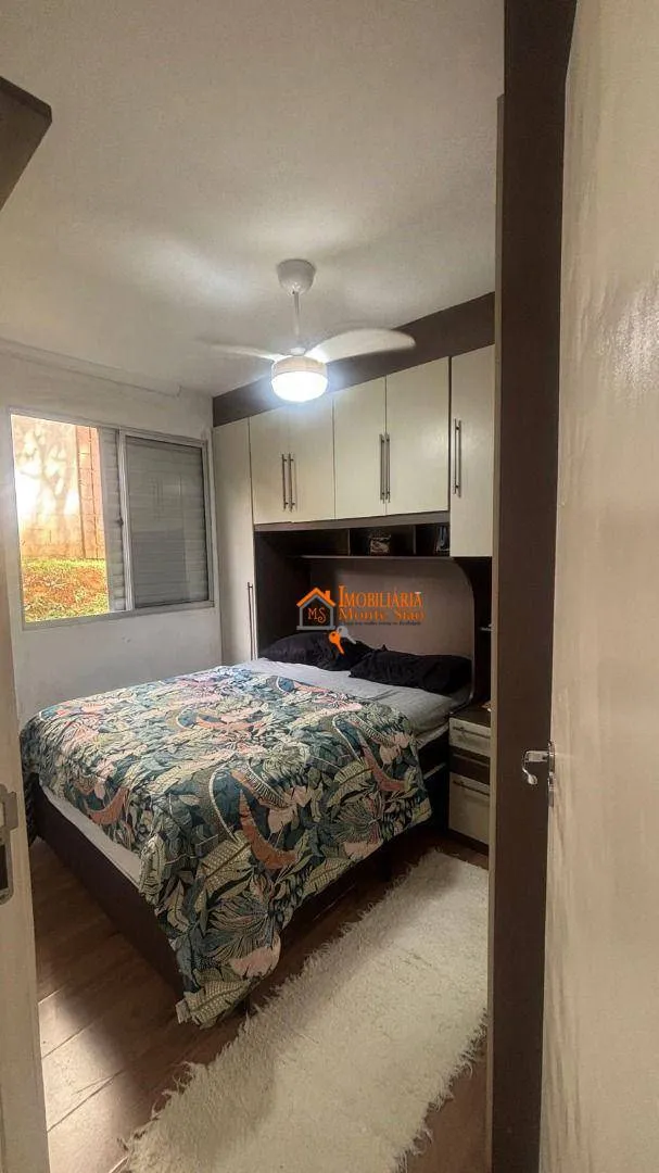Imagem Apartamento com 2 dormitórios à venda, 47 m² por R$ 255.000,00 - Água Chata - Guarulhos/SP