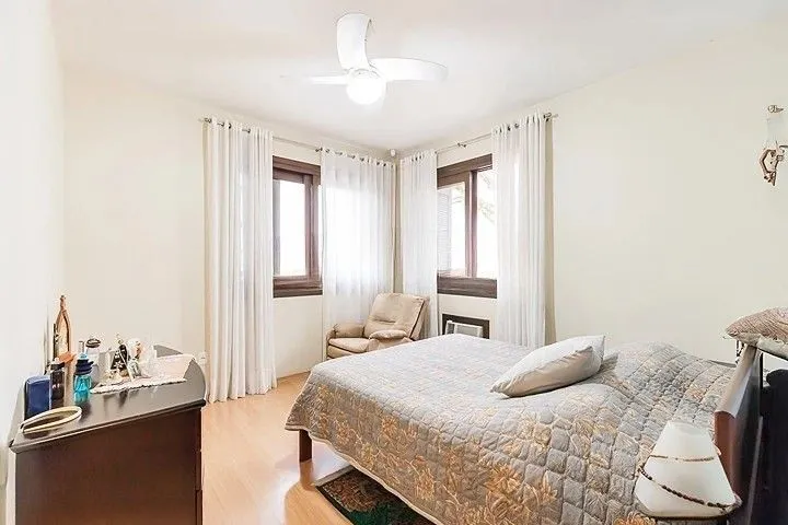 Imagem Casa 350m² /Higienópolis/ Porto Alegre